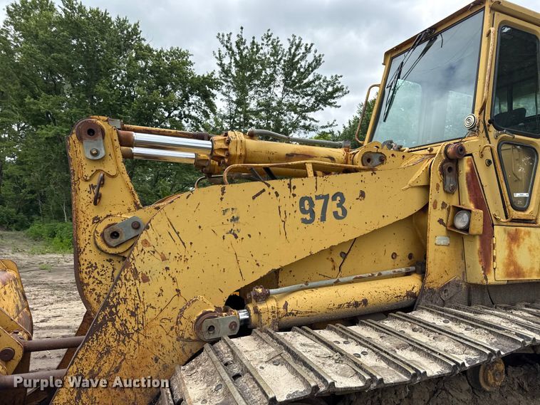 image for item EN0339 1990 Caterpillar 973 track loader