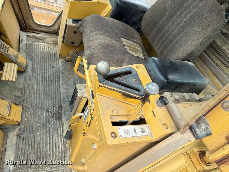 image for item EN0339 1990 Caterpillar 973 track loader
