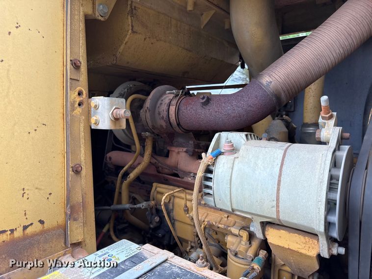 image for item EN0339 1990 Caterpillar 973 track loader