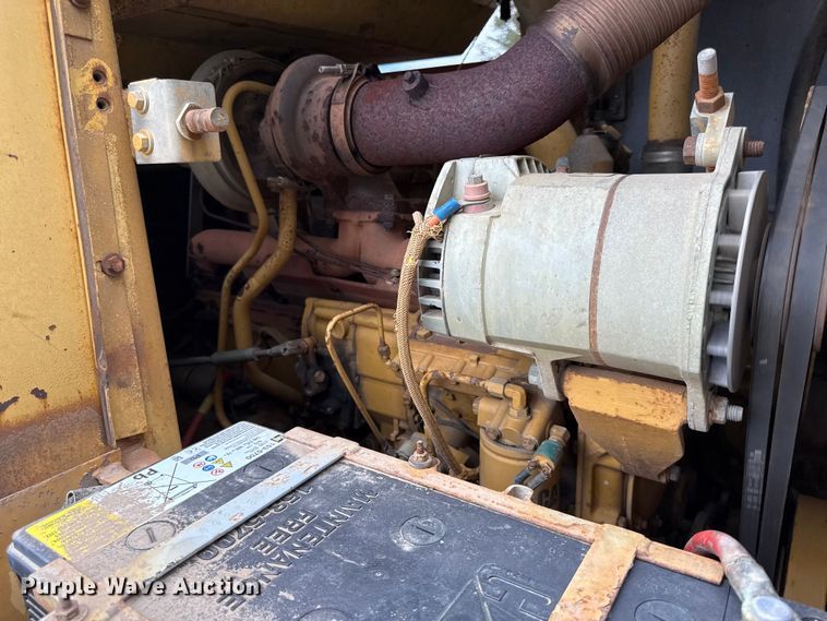 image for item EN0339 1990 Caterpillar 973 track loader