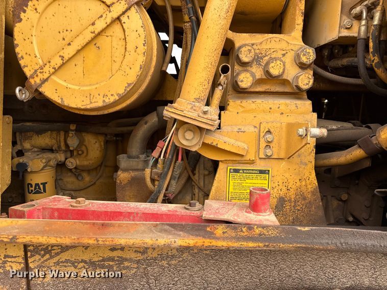 image for item EN0339 1990 Caterpillar 973 track loader