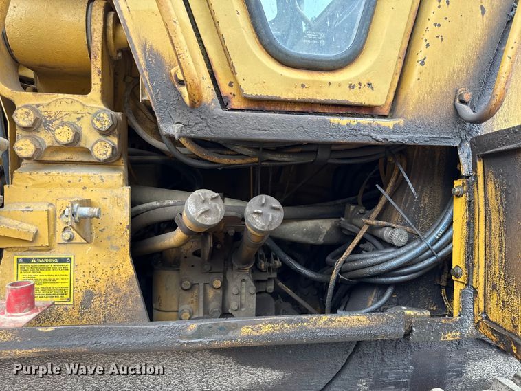 image for item EN0339 1990 Caterpillar 973 track loader