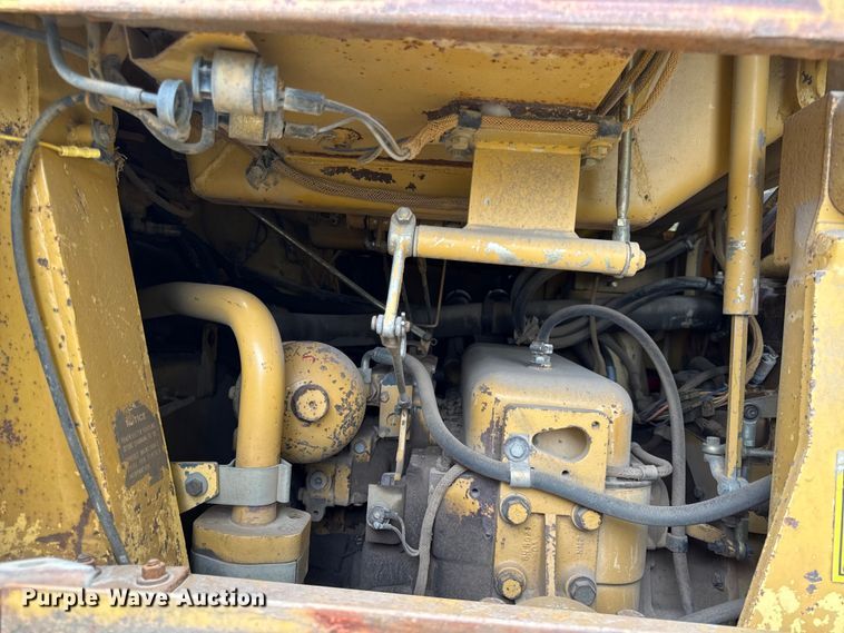 image for item EN0339 1990 Caterpillar 973 track loader