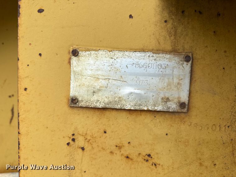 image for item EN0339 1990 Caterpillar 973 track loader