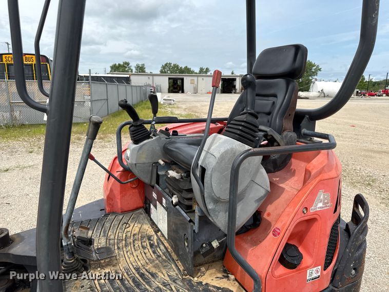image for item EN0348 2013 Kubota KX91-3 mini excavator