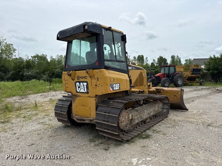 image for item EN0349 Caterpillar D4K LGP dozer