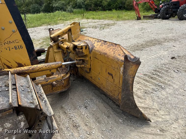 image for item EN0349 Caterpillar D4K LGP dozer