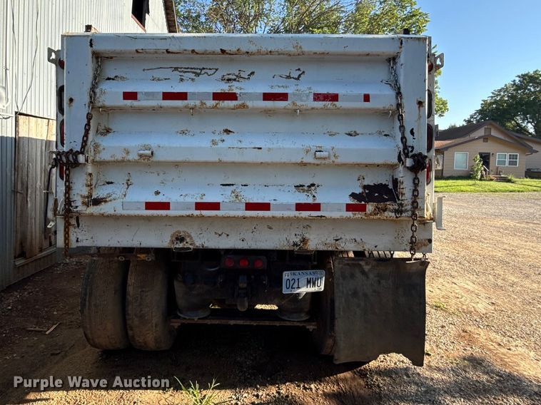 image for item EN0391 2005 Sterling LT7500 dump truck