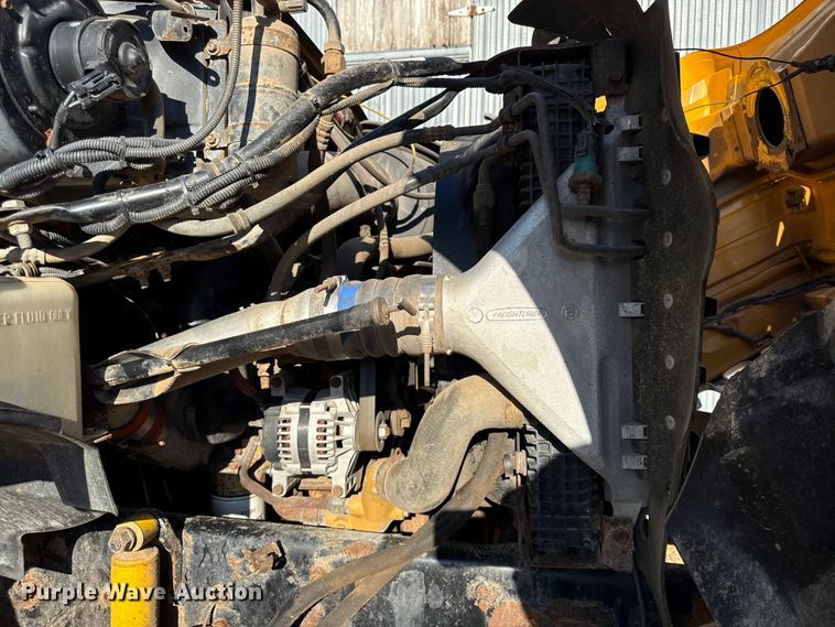 image for item EN0391 2005 Sterling LT7500 dump truck