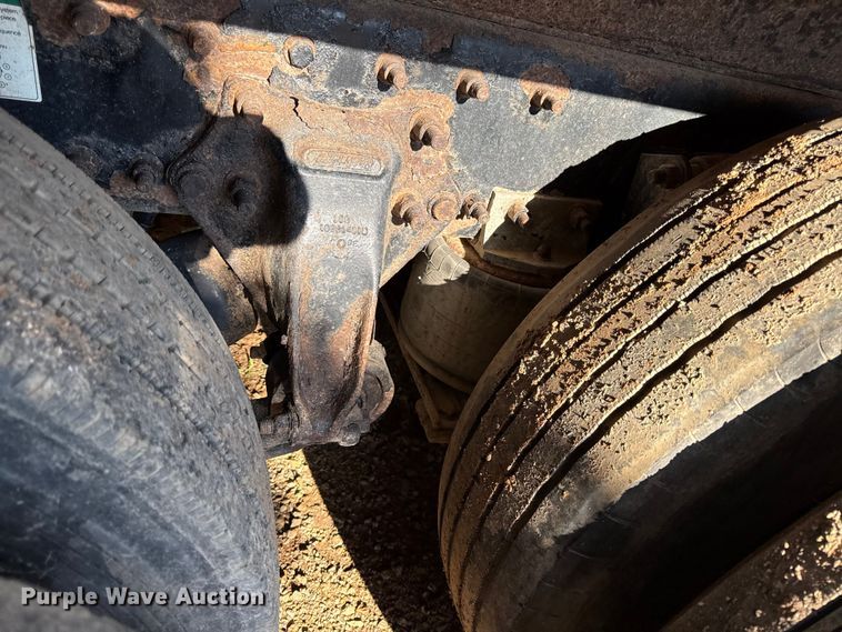 image for item EN0391 2005 Sterling LT7500 dump truck