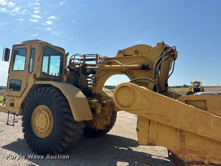 image for item EN0394 1974 Caterpillar 621B conventional scraper 