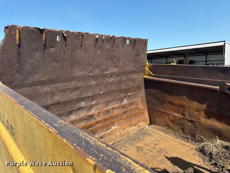 image for item EN0394 1974 Caterpillar 621B conventional scraper 