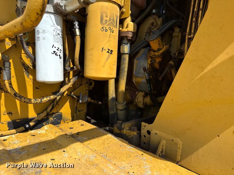 image for item EN0394 1974 Caterpillar 621B conventional scraper 