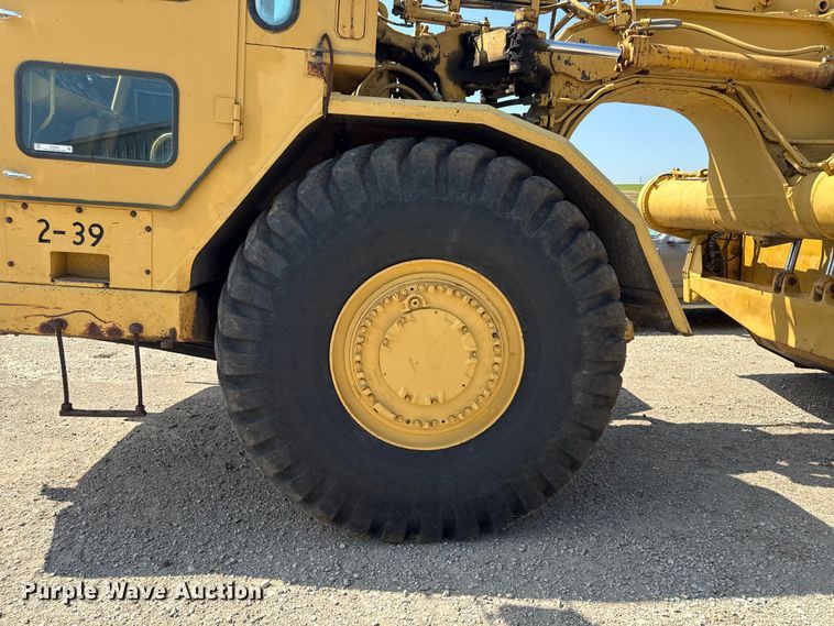 image for item EN0394 1974 Caterpillar 621B conventional scraper 