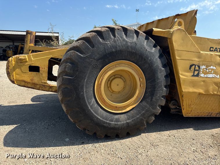 image for item EN0394 1974 Caterpillar 621B conventional scraper 