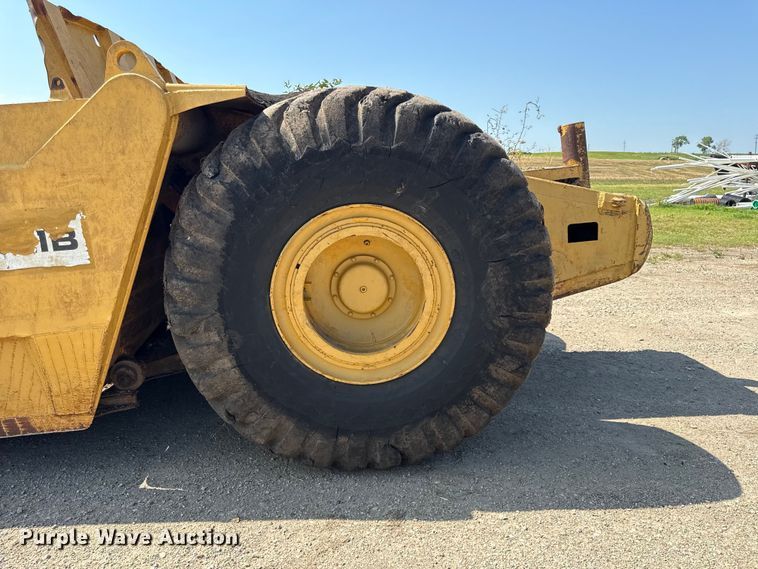 image for item EN0394 1974 Caterpillar 621B conventional scraper 
