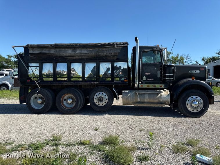 image for item EN0418 1985 Kenworth W900 dump truck