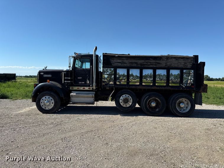 image for item EN0418 1985 Kenworth W900 dump truck