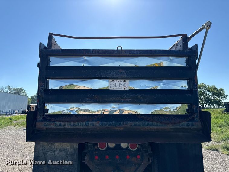 image for item EN0418 1985 Kenworth W900 dump truck