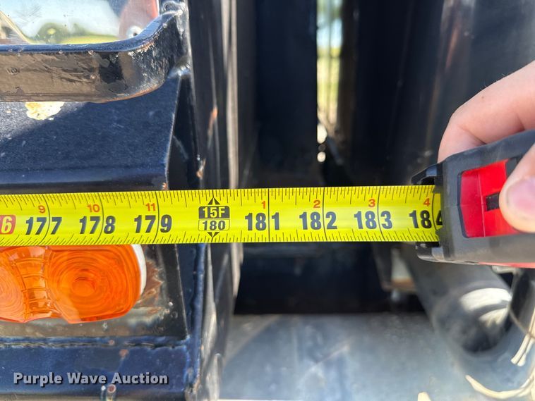 image for item EN0418 1985 Kenworth W900 dump truck
