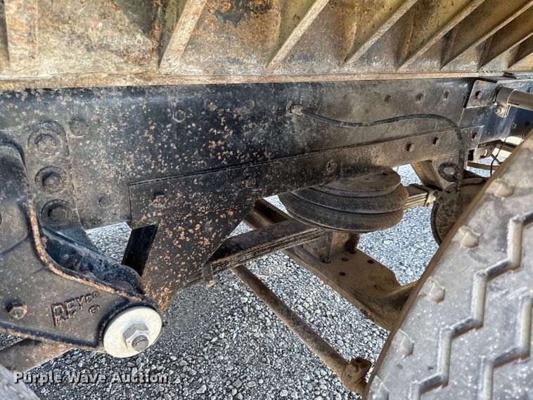 image for item EN0418 1985 Kenworth W900 dump truck