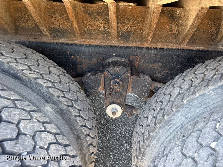 image for item EN0418 1985 Kenworth W900 dump truck