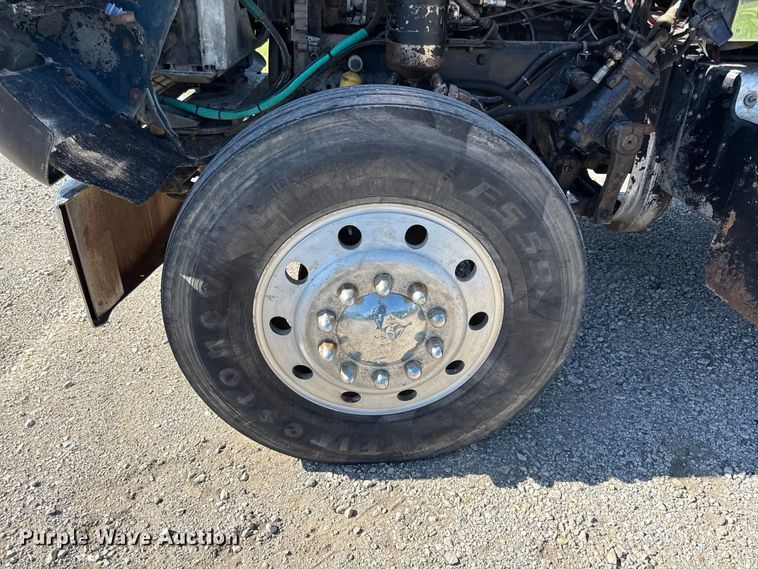 image for item EN0418 1985 Kenworth W900 dump truck