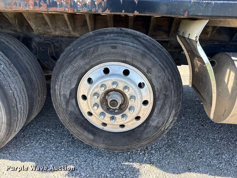 image for item EN0418 1985 Kenworth W900 dump truck