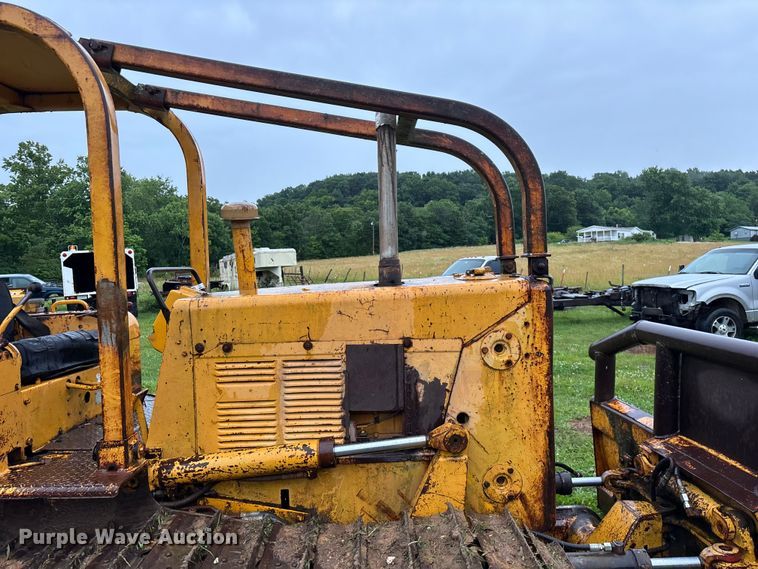 image for item EO4342 1979 International TD8E PS dozer