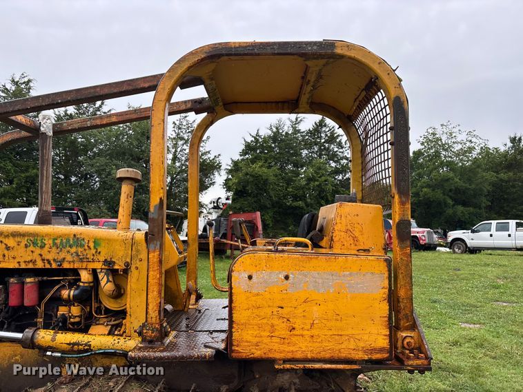 image for item EO4342 1979 International TD8E PS dozer