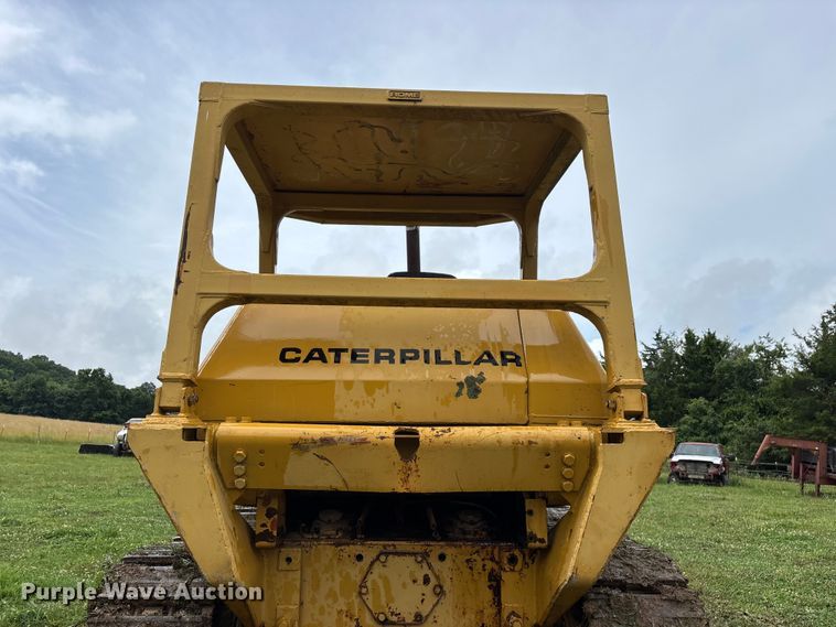 image for item EO4344 1972 Caterpillar 977L track loader