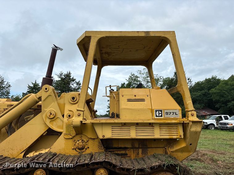 image for item EO4344 1972 Caterpillar 977L track loader