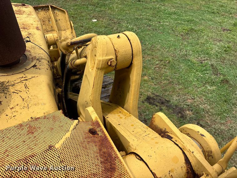image for item EO4344 1972 Caterpillar 977L track loader