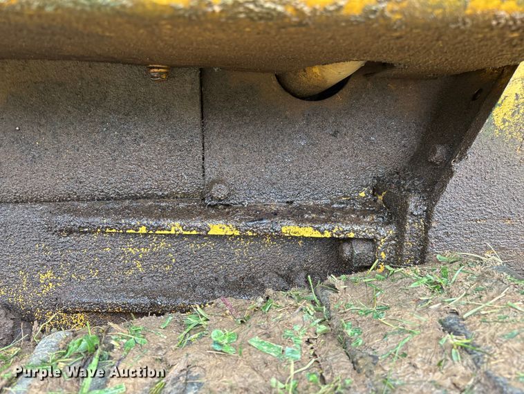 image for item EO4344 1972 Caterpillar 977L track loader
