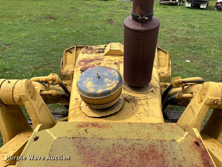 image for item EO4344 1972 Caterpillar 977L track loader