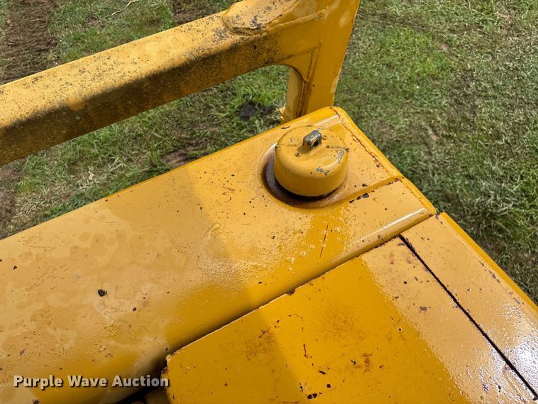 image for item EO4344 1972 Caterpillar 977L track loader