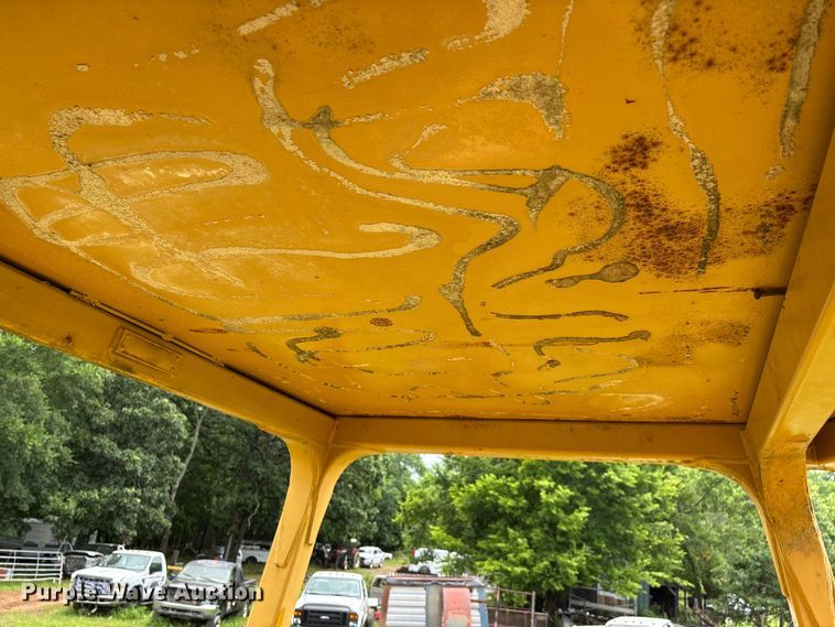 image for item EO4344 1972 Caterpillar 977L track loader