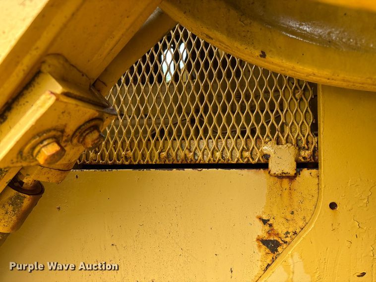 image for item EO4344 1972 Caterpillar 977L track loader
