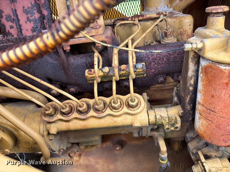 image for item EO4344 1972 Caterpillar 977L track loader