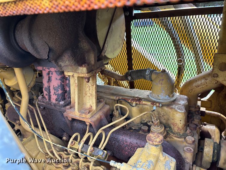 image for item EO4344 1972 Caterpillar 977L track loader