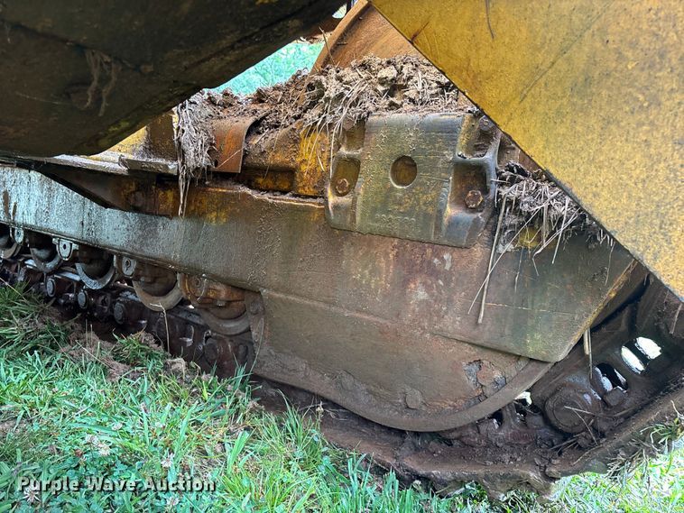 image for item EO4344 1972 Caterpillar 977L track loader