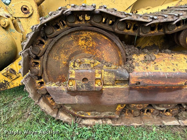 image for item EO4344 1972 Caterpillar 977L track loader
