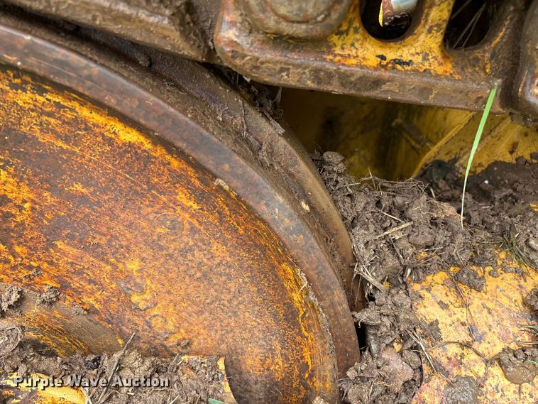image for item EO4344 1972 Caterpillar 977L track loader