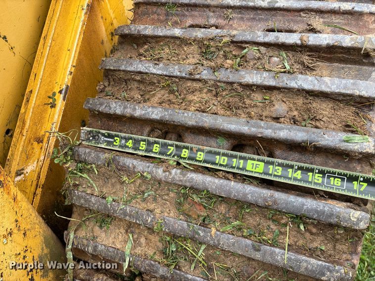 image for item EO4344 1972 Caterpillar 977L track loader