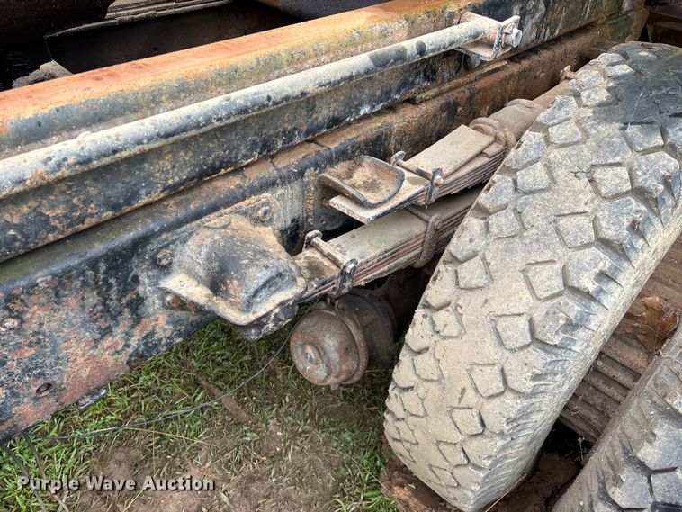 image for item EO4347 1968 International 1800 dump truck