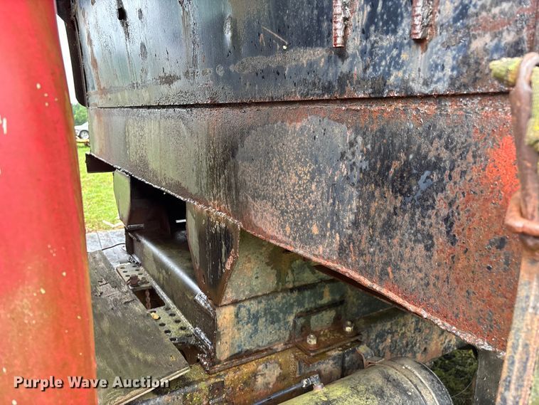 image for item EO4347 1968 International 1800 dump truck