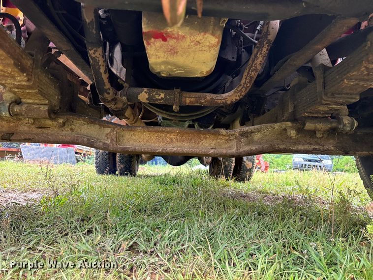 image for item EO4347 1968 International 1800 dump truck