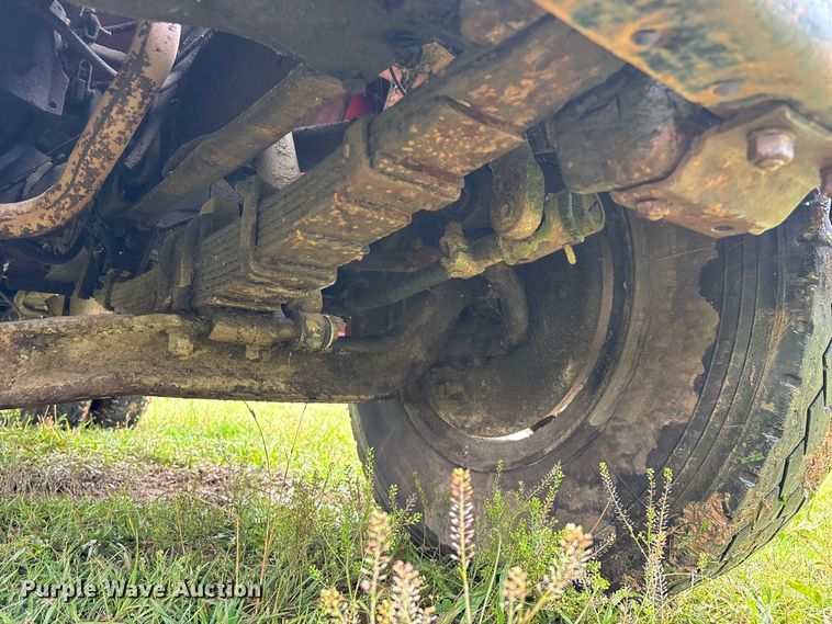 image for item EO4347 1968 International 1800 dump truck