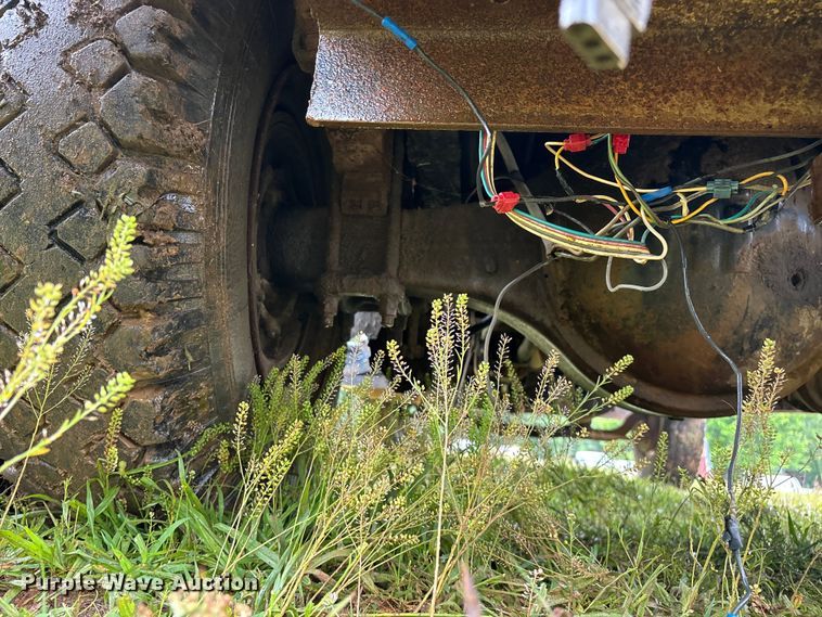 image for item EO4347 1968 International 1800 dump truck