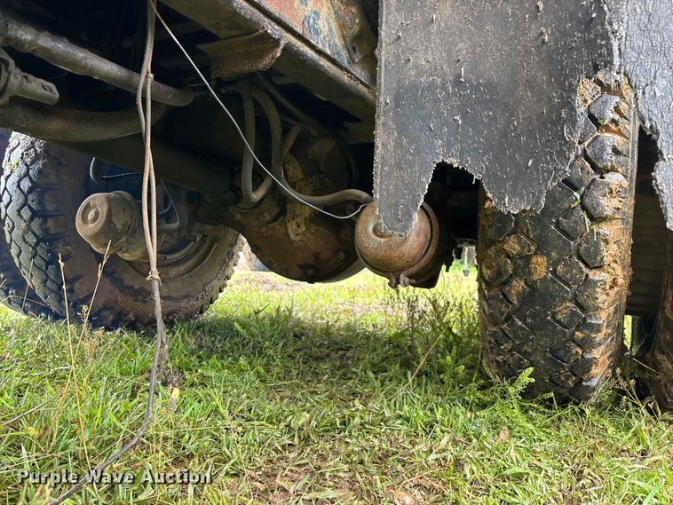 image for item EO4347 1968 International 1800 dump truck